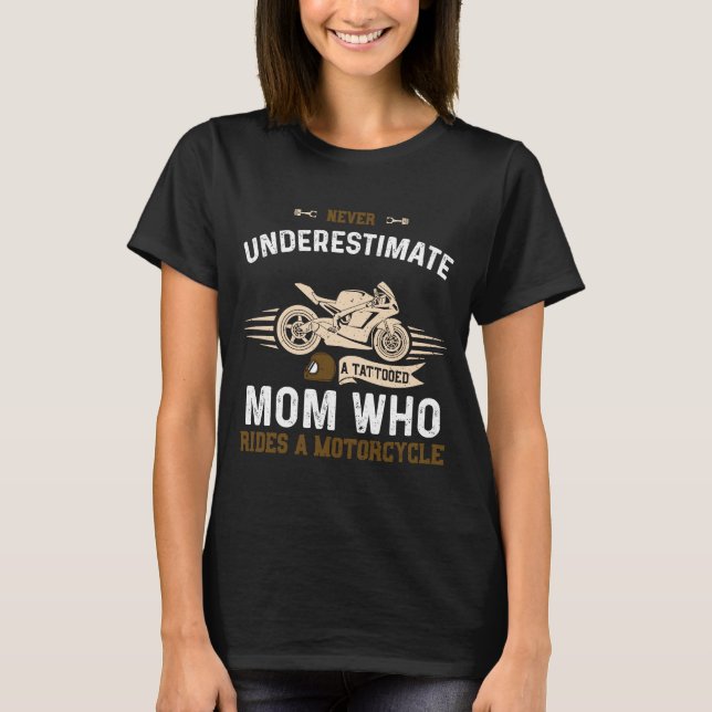 Mama unterschätzt niemals eine tattooische Mama, d T-Shirt (Vorderseite)