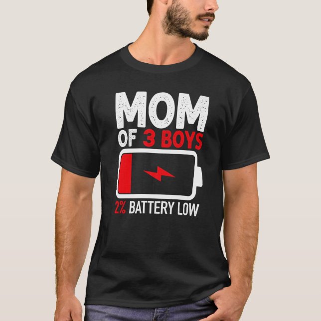 Mama von 3 Jungen mit niedrigem Akku von Son Mothe T-Shirt (Vorderseite)