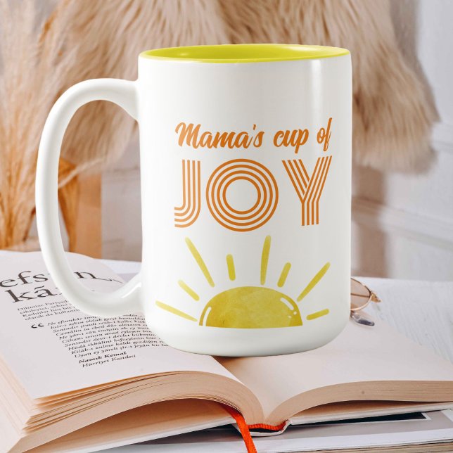 Mama's Cup of Joy - Retrogelbe Tasse (Von Creator hochgeladen)