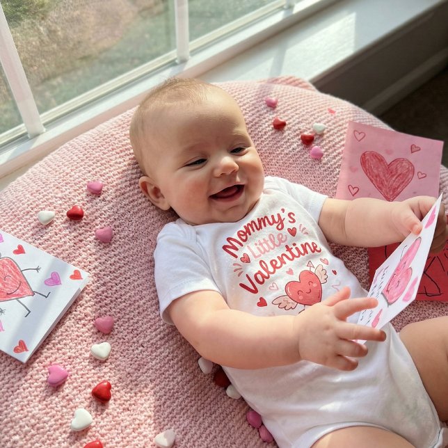 Mamas kleiner Valentin Süß Baby Strampler (Von Creator hochgeladen)