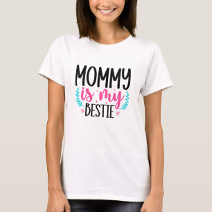 Mami ist meine beste Freundin Typography T-Shirt