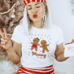 Mami muss geschlechtsspezifisch sein T-Shirt<br><div class="desc">Dieses Design verfügt über einen bezaubernden Lebkuchenjunge und ein Mädchen mit köstlichen Schriftart! Sehen Sie sich die gesamte Kollektion an,  um mehr passende Artikel zu finden!</div>