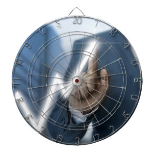 Man draws stock price touchscreen concept dartscheibe