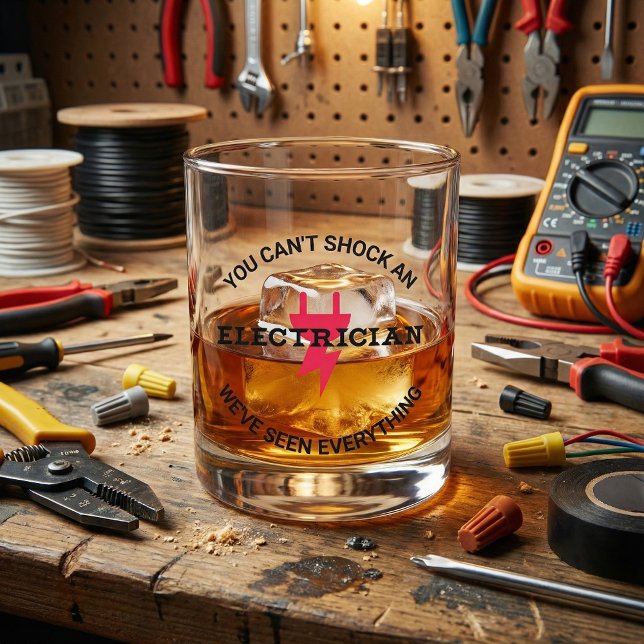 Man kann keinen Elektriker schockieren Whiskyglas (Von Creator hochgeladen)