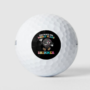 Man macht die ganze Klasse zu einem Groovy Retro Golfball