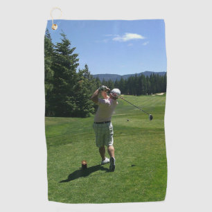 Man schwingt ein Golfplatz Golf Handtücher