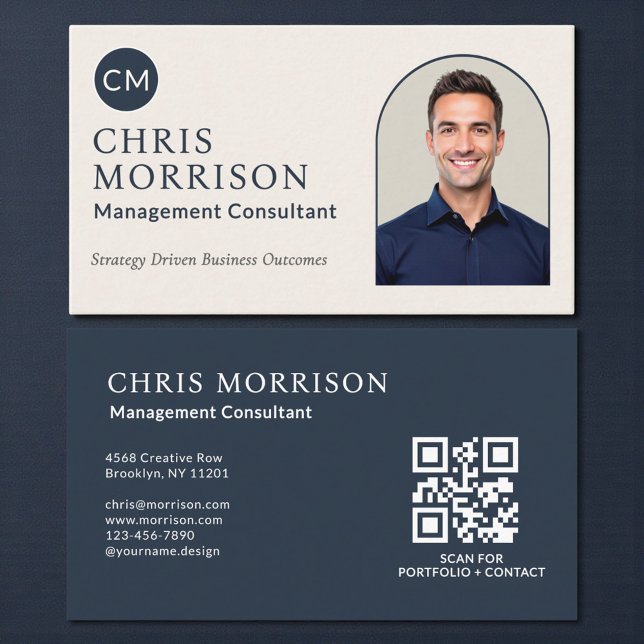 Management Consultant Photo QR Code Navy Blue Visitenkarte (Von Creator hochgeladen)
