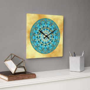 Mandala blau auf weichem Goldhintergrund Quadratische Wanduhr