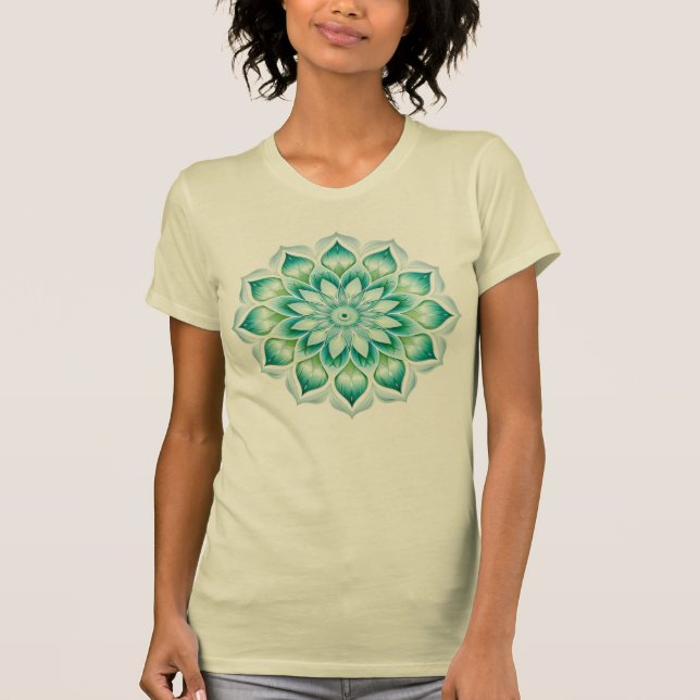 Mandala / Blume Design T-Shirt (Vorderseite)