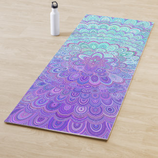 Mandala-Blume in hellblauem und in Lila Yogamatte
