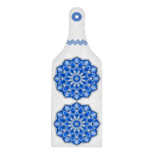 Mandala in blau schneidebrett