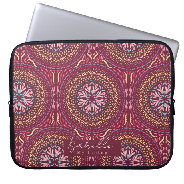 Mandala Magenta Laptopschutzhülle (Vorderseite)