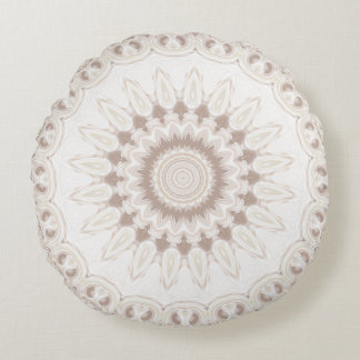 Mandala-Medaillon in sanftem Beige und Weiß Rundes Kissen