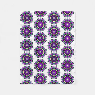 Mandala Muster 02 in lila Fleecedecke