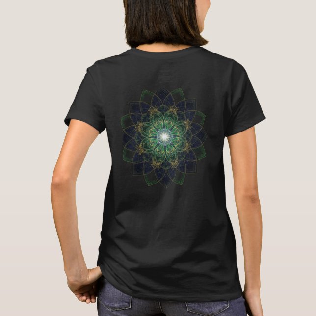 Mandala Sagrado Cósmico: Elegancia en Oro, Esmeral T-Shirt (Rückseite)