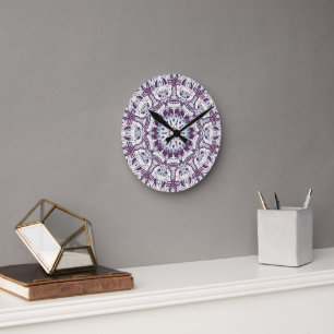 Mandala Spirituelles Kaleidoskop Blau Lila Weiß. Runde Wanduhr