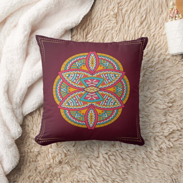 Mandalas mit gemischten Maroon-Wiederholmustern Kissen (Decke)
