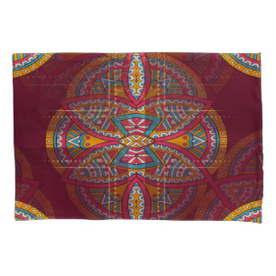 Mandalas mit gemischten Maroon-Wiederholmustern Kissenbezug