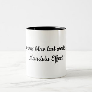 Mandela-Effekt-Verschwörung Zeitreise parallel Zweifarbige Tasse
