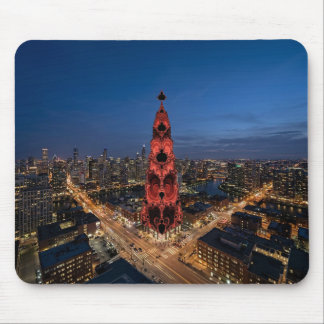 Mandelbrot-Wolkenkratzer auf dem Stadtplatz Mousepad