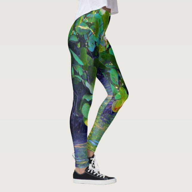 Mangrove Lagoon mit Sea Trauben Leggings (Rechts)