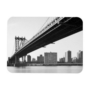 Manhattan Bridge and skyline, New York, USA. Magnet