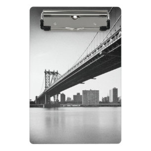 Manhattan-Brücke und Skyline, New York, US Mini Klemmbrett