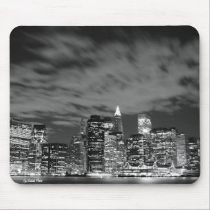 Manhattan-Skyline an den Nachtlichtern, NYC Mousepad