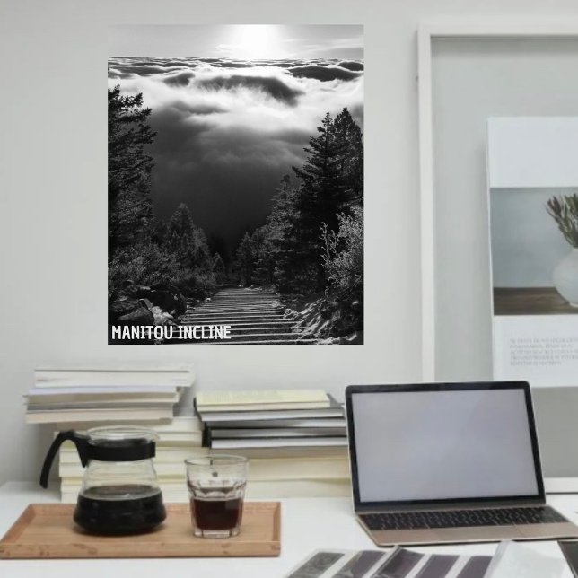 Manitou Incline Sunrise Black & White Poster (Von Creator hochgeladen)
