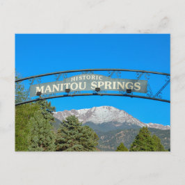 Manitou Springs Sign Framing Pikes Peak, Colorado Postkarte