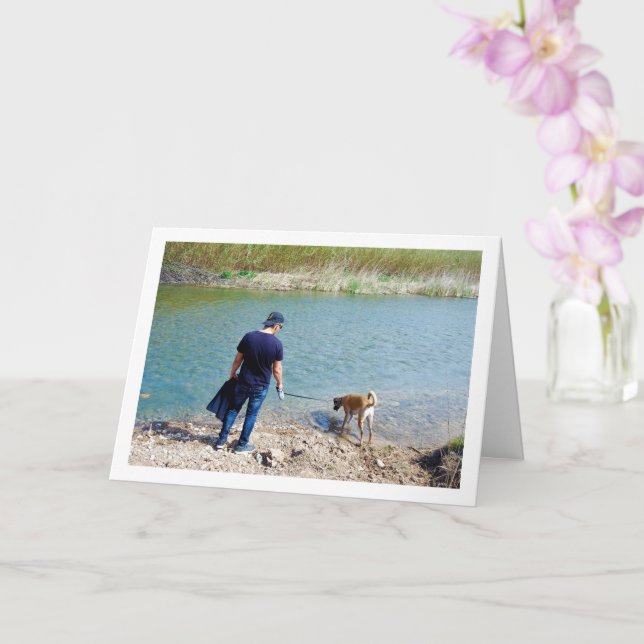 Mann am Fluss mit Hund Karte (Orchidee)