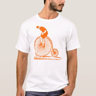 Mann auf einem Penny Farthing - Orange T-Shirt