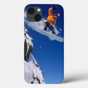 Mann auf einem Snowboard springt von einem Korn Case-Mate iPhone Hülle