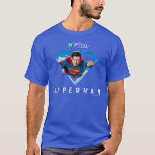 Mann aus Stahl im Flug T-Shirt