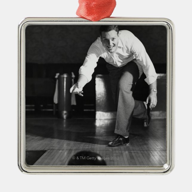 Mann beim Bowling Silbernes Ornament (Vorne)