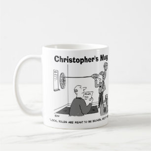 Mann betrügt beim Dartspiel. Personalisieren Sie m Kaffeetasse