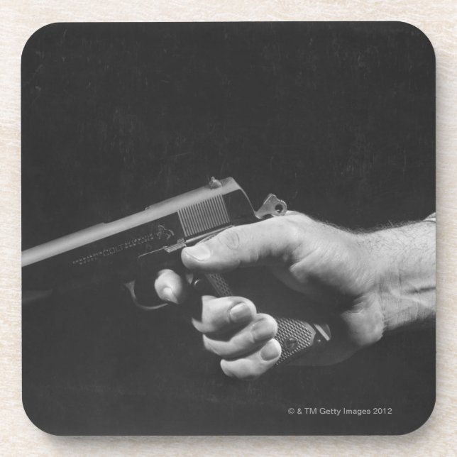 Mann, der Gewehr hält Untersetzer (Vorderseite)