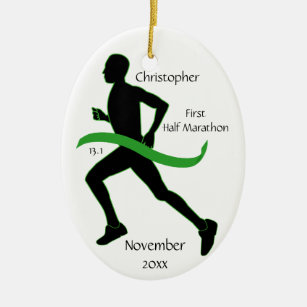 Mann-Halbmarathon-Läufer-Verzierung in lt Green Keramikornament