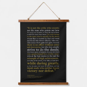 Mann in der Arena von Teddy Roosevelt Wandteppich Mit Holzrahmen