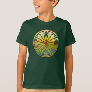 MANN IN DER LABYRINTH-Landschaft + Ihr Hintergrund T-Shirt