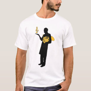 Mann mit französischem Horn-T - Shirt