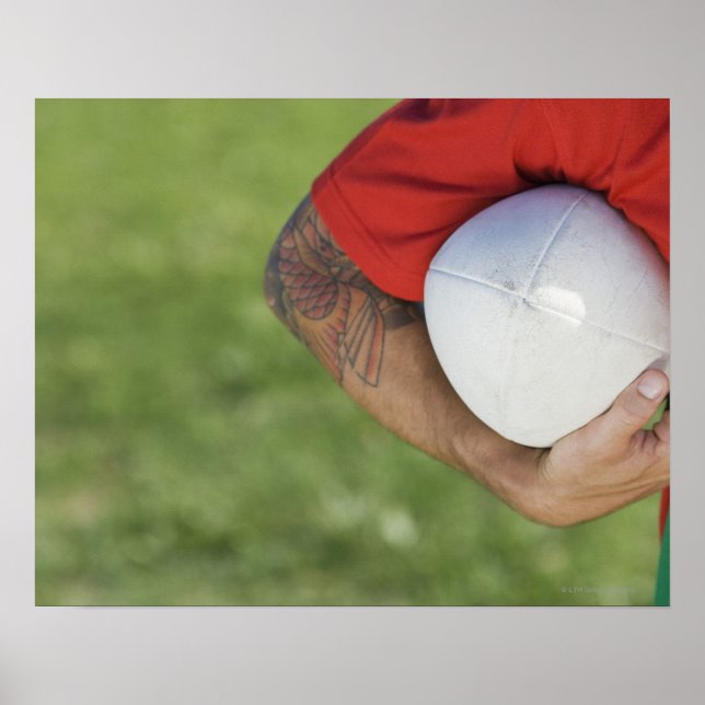 Mann mit Rugby-Kugel Poster (Vorne)