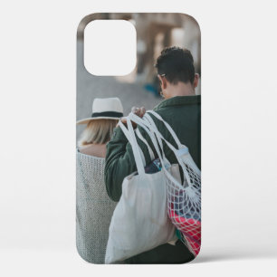 Mann mit weißen Taschen Case-Mate iPhone Hülle