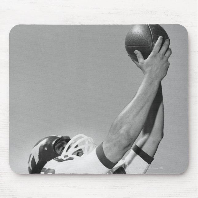 Mann spielt Fußball Mousepad (Vorne)