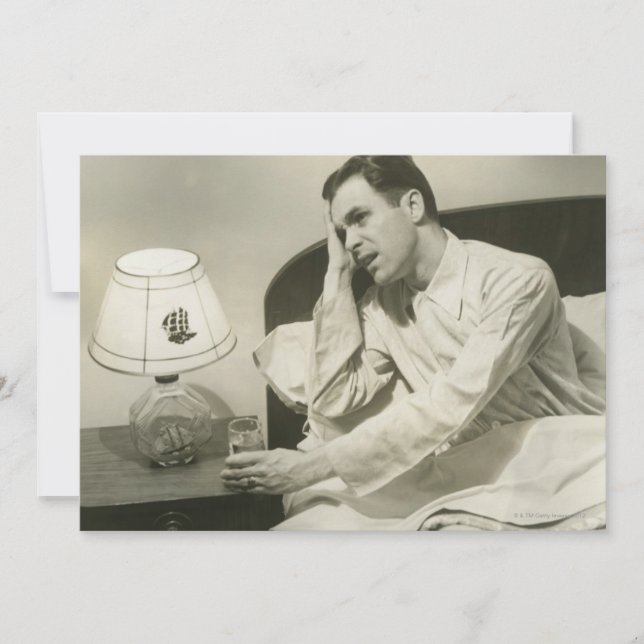 Mann trinkt Wasser (Vorderseite)