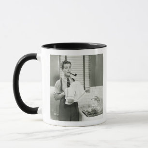 Mann-waschendes Geschirr Tasse