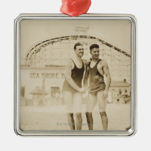 Männer auf dem Strand Stehend Ornament Aus Metall