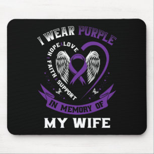 Männer, die an das Erinnerungsvermögen der Ehefrau Mousepad