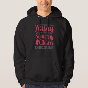 Männer, die ich weiß, dass ich jung aussehe, aber hoodie