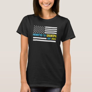 Männer für Opa 2023 für den neuen Opa befördert T-Shirt